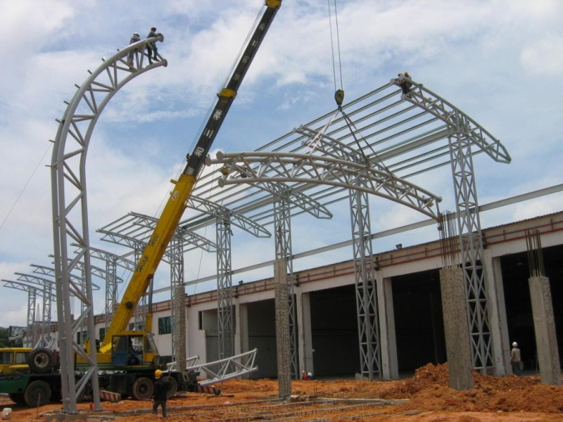 Fabrication and Erection of Structural steel for Lam Soon Senai